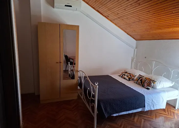 Charming Studio Apartment
